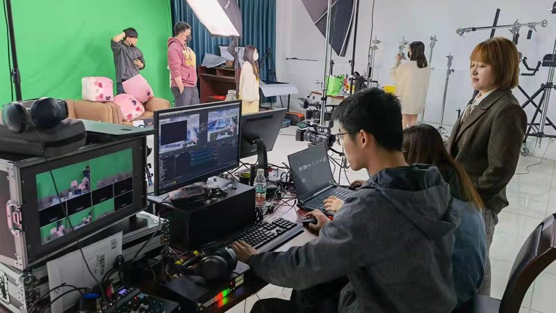 上海传媒公司代理加盟：揭秘行业选择与合规要点